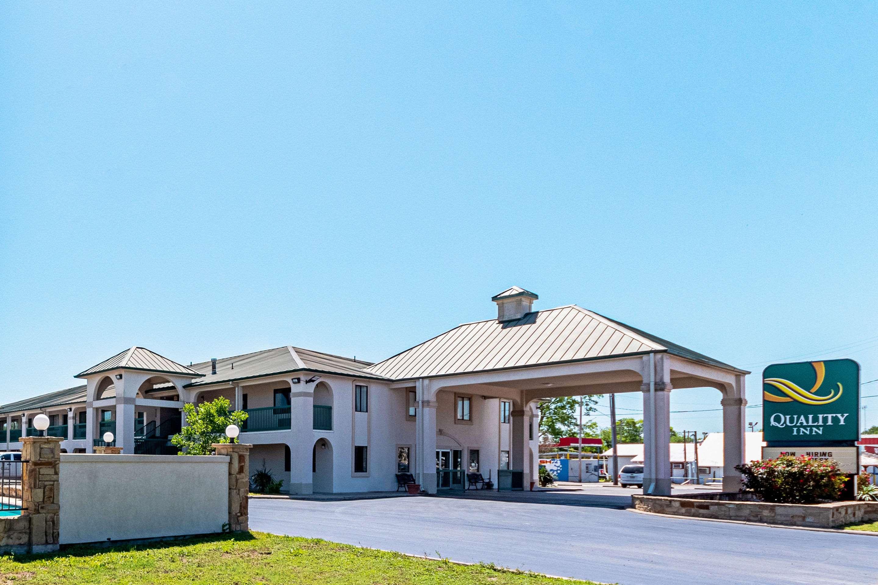 Quality Inn Three Rivers Εξωτερικό φωτογραφία